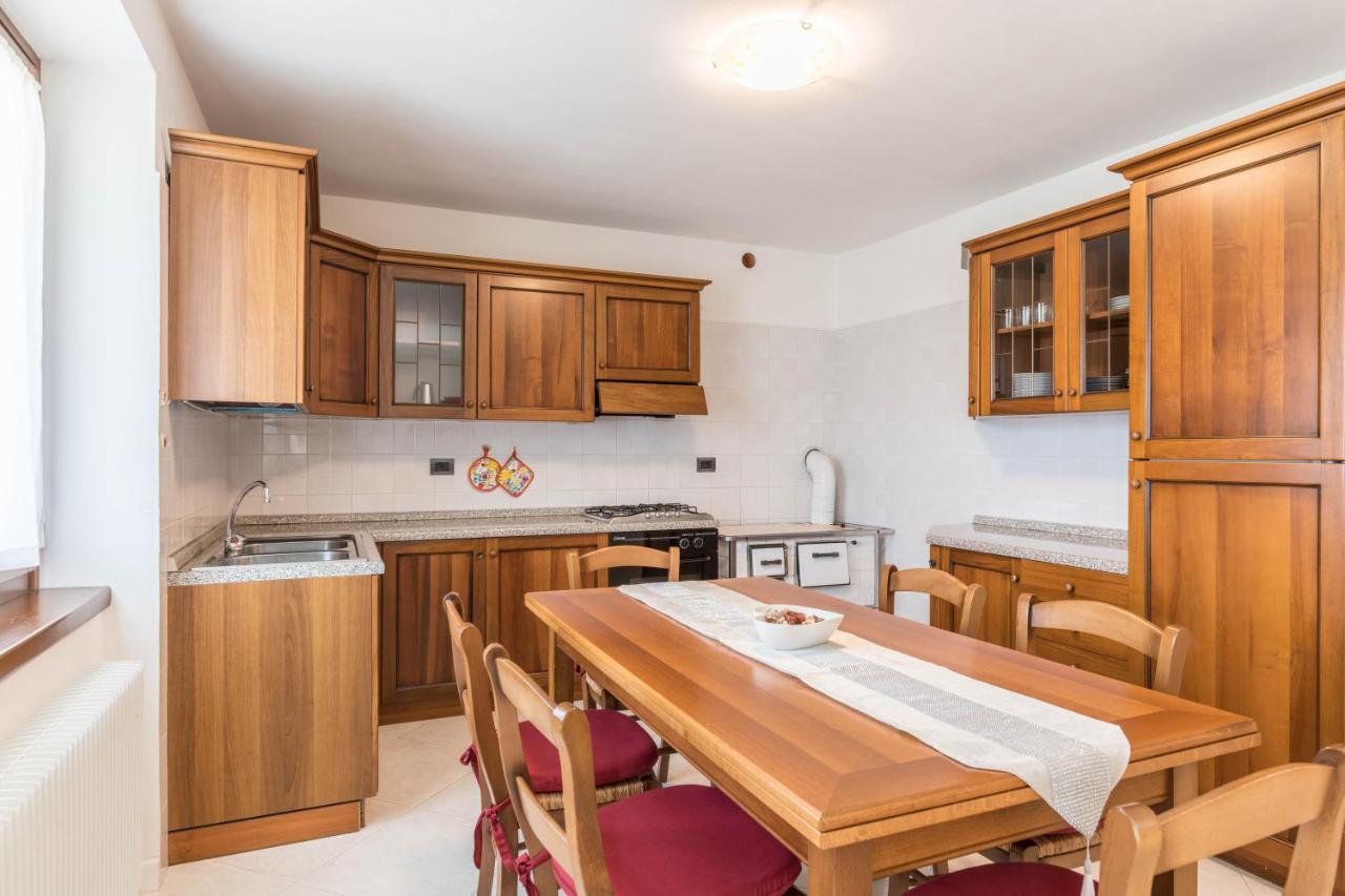Appartamento Dorsino ภายนอก รูปภาพ