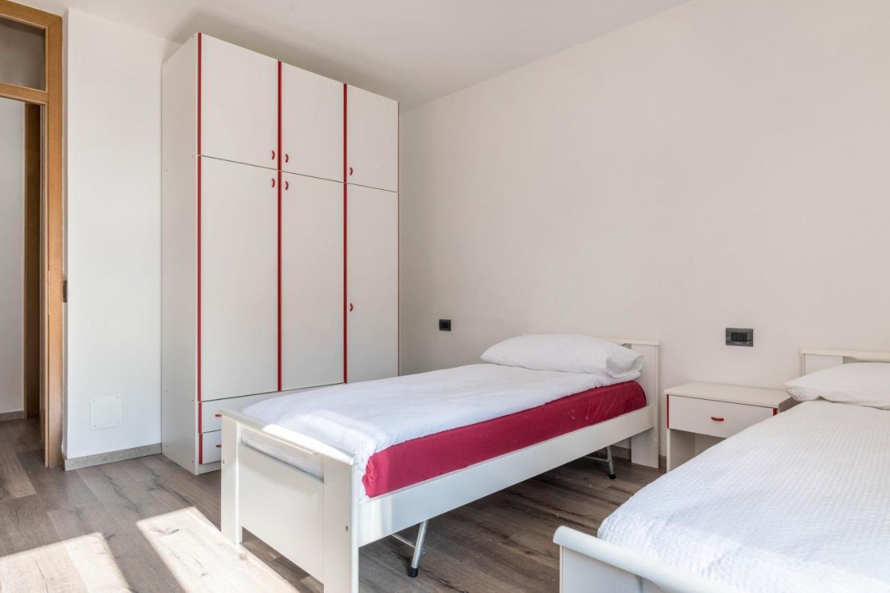 Appartamento Dorsino ภายนอก รูปภาพ